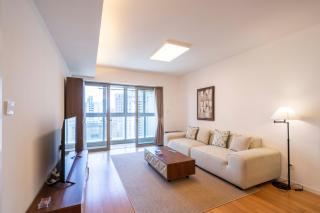 Elegant 2 Bedroom Apartment Walk to Xujiahui Malls - 4