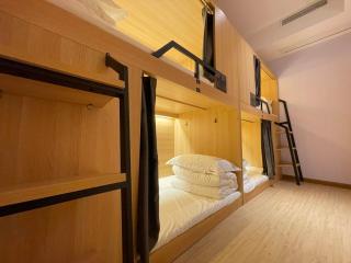Stay in the City Youth Hostel - 5