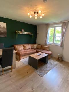 Voll ausgestattete 3 Zimmer Wohnung mit 2 Schlafzimmer - 8