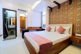 Surya Plaza Hotel - 5