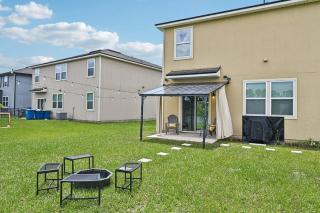 Lakefront Luxury Retreat 5BR - 1