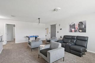 Lakefront Luxury Retreat 5BR - 8