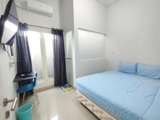 Surabaya Homestay Golden Rose Juanda - 8