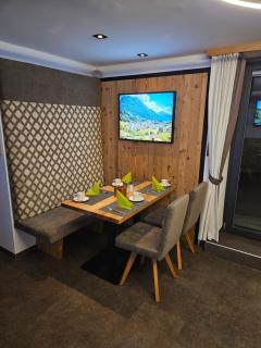 Hotel Garni Valülla - 1