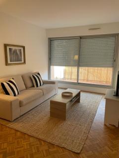 Grand appartement intra-muros, clim, calme, ascenseur - 8