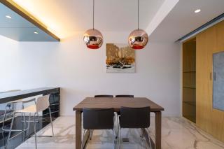 Bright 2BR 1 Living Room Suite Steps from Xujiahui Metro - 8