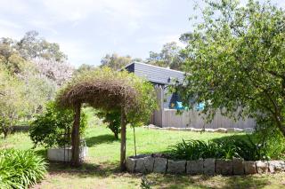 Quenda Guesthouse - 4