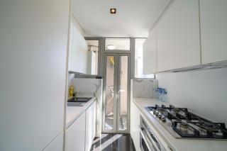 Comfortable 2BR Apartment Steps from Xujiahui Metro - 6