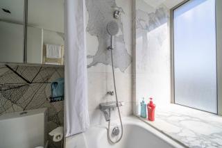 Comfortable 2BR Apartment Steps from Xujiahui Metro - 1