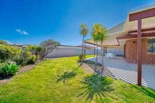 Bright Airy Retreat with Garden - 2