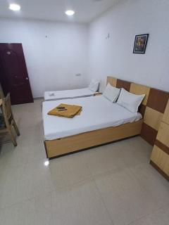 Hotel Thalapathi - 1