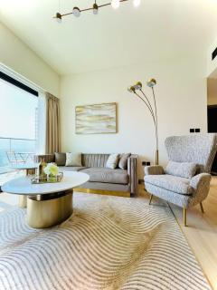 Modern Luxury Fully Furnished 1BH Apartment in Binghatt Emerald JVC - Easy Access to JBR, Circle Mall & Dubai Hills Mall - 7