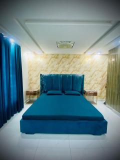 Eiffel Luxora Lotus one bed - 7