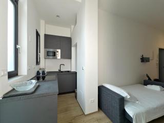 Homeby, Central Station Apartment - 7