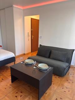 La Suite - tram access and private parking - 2