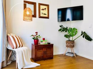 Live in Style Modern Townhouse in Prime City Location - 7