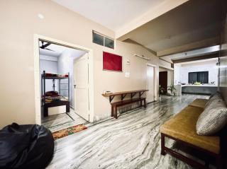 Backpackers Bunkhouse Siliguri - 8