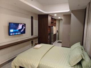 Comfy Studio Apartemen Bella Tower by ERELYN - 7