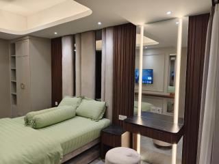 Comfy Studio Apartemen Bella Tower by ERELYN - Surabaya - 1