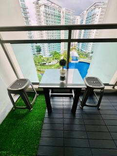 Summer Vibe Beach View with WiFi & Netflix - 2