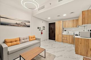 FIRST CLASS 1BR Luxe in Heart of Abu Dhabi - 6