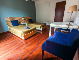 Large Apartment with Terrace - 1