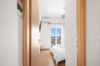 Luxury 2BR Penthouse Marina & Sea Views - 6