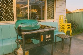 Fairyland Getaway- at Central Coast with XXXL hot Jacuzzi & Fun - Round pool table and Slide bunk bed - 8