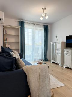 Cathedral Apartment City Center with Parking - 5