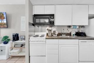 Beachfront Haven – 1BR Condo with Balcony - 4