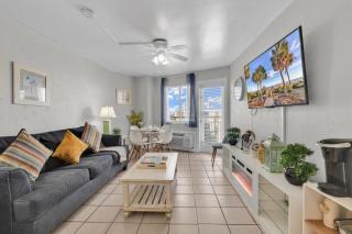 Beachfront Haven – 1BR Condo with Balcony - 0
