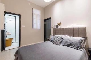 Book and Bed-Jingan Temple - 4