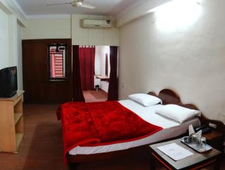 Khajaurao Inn bhopal station - 1