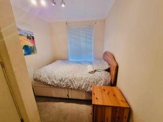 Women Room in The HEART of TowerHill - 6