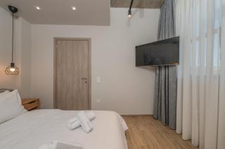 Minimal Style Apartment - Piraeus - 3