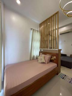 Spacious Studio Camaya Coast Beach Condo 203, Sea View with Balcony - 8