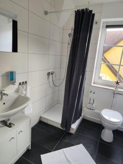 ACR-Accommodations, Gästezimmer, Monteurunterkünfte - 8