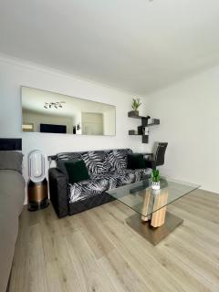 Entire 1-Bed Flat Central Location Short Stays - 9