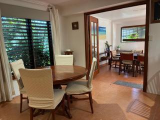 Oasis, in leafy Whitfield. - 6