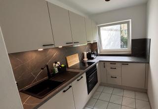 Ludwig- 2 Room Apartment direkt at Oktoberfest - 10 min walk to Old Town- 4 min walk to 2 diff U-Bahn stations & PARKING AVAILABLE - 0