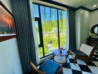 Quiri Lakeside Hotel Cat Ba - 2