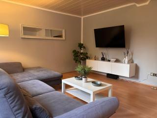 3 Schlafzimmer - modernes Apartment in frei stehendem Haus - 0
