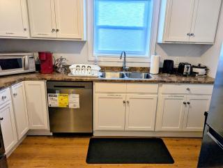 The Convenient Suite - Charlottetown - 5