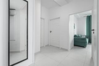 Charming 3-room apartment in the center of Warsaw - 1