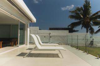 Beautiful beachfront villa with lagoon view - 5