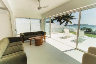 Beautiful beachfront villa with lagoon view - 2