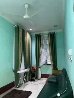 Sobey Laris Homestay Pasir Mas Town - 1