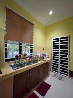Sobey Laris Homestay Pasir Mas Town - 8