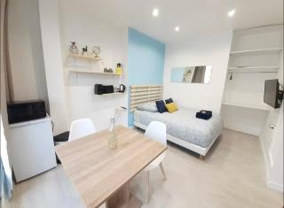 Studio climatisé vue église du Panier et hôtel intercontinental - 7