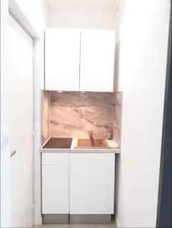 Studio climatisé vue église du Panier et hôtel intercontinental - 5